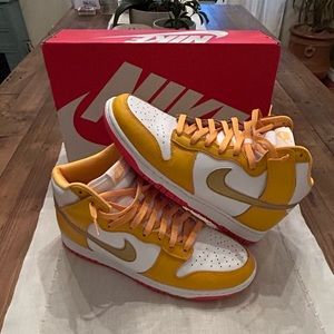 Pre-owned Dunk High University Gold / Orange. Women’s 12 / men’s 10.5
